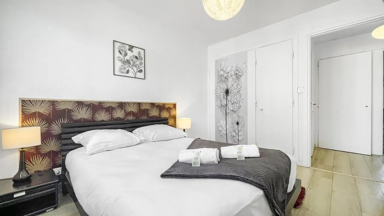 Homey Boheme - Proche Gare/Proche Centre/Wifi Annemasse 0*,  France