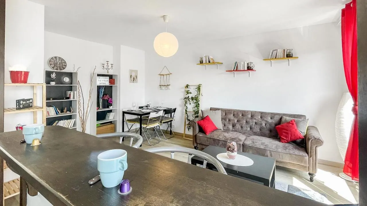 Apartment Homey Boheme - Proche Gare/Proche Centre/Wifi Annemasse