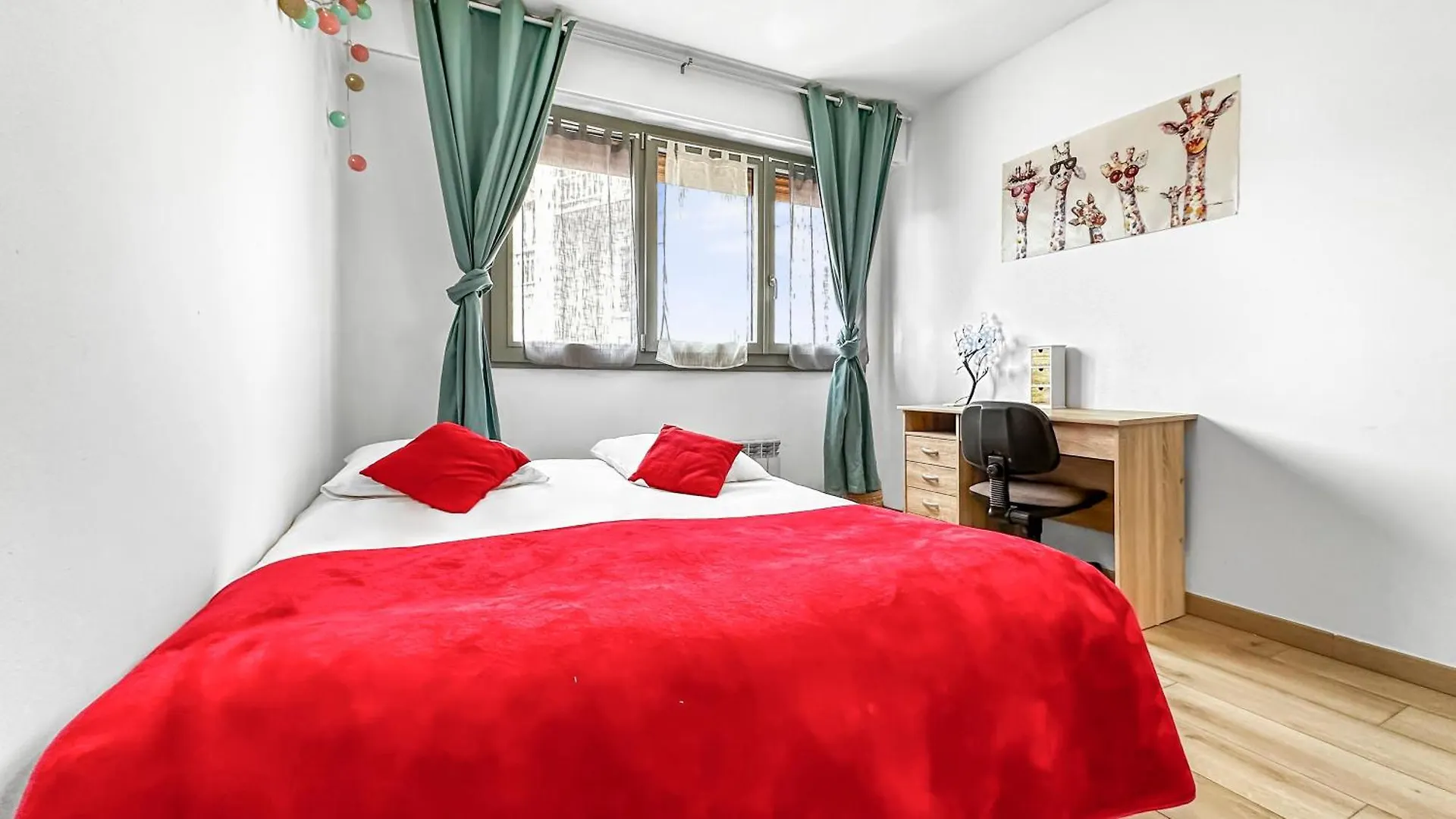 Homey Boheme - Proche Gare/Proche Centre/Wifi Annemasse 0*,  France